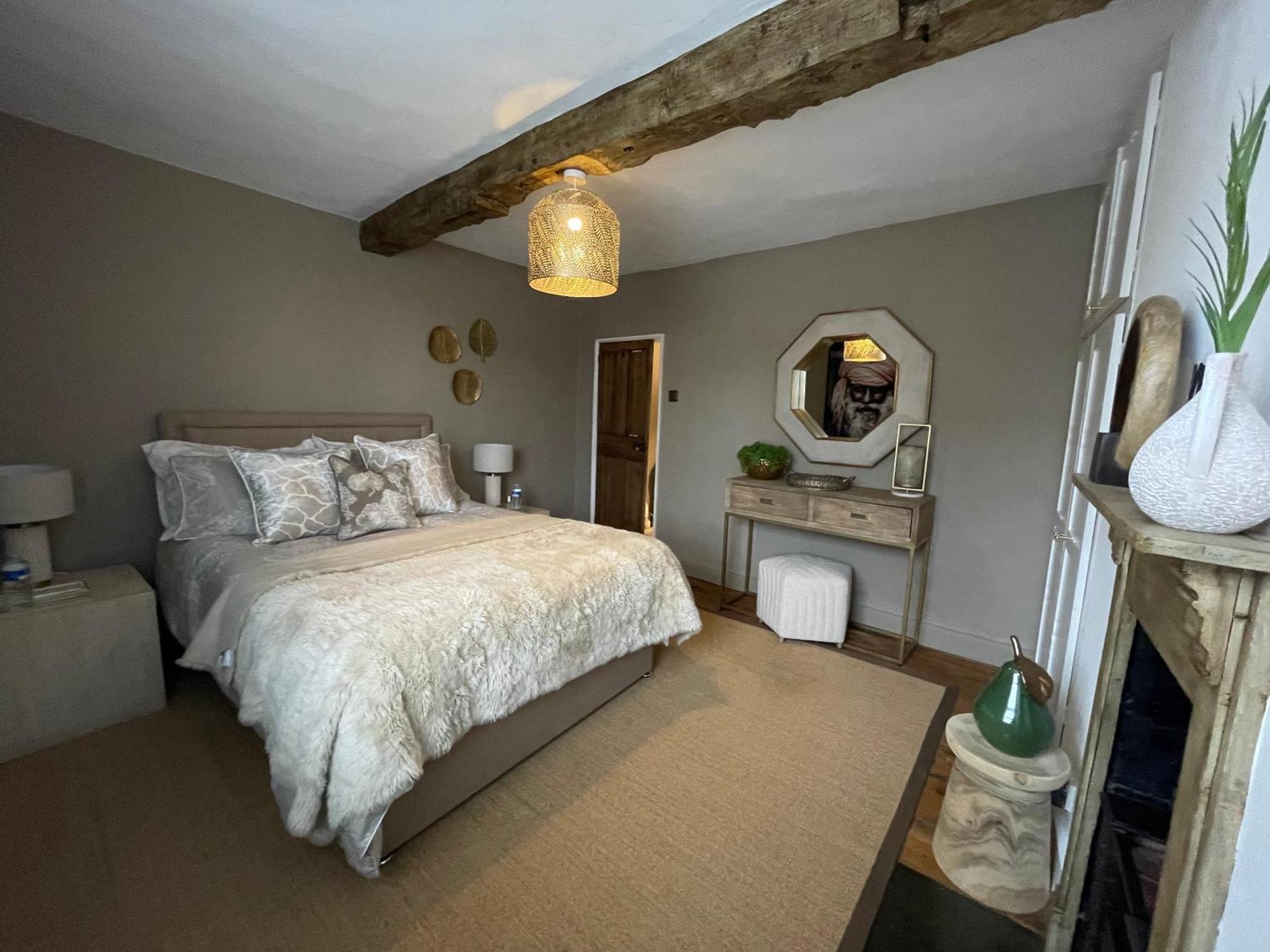 Entire Georgian Luxury Home - 3 Storey- High St Henley-In-Arden -Two Bedrooms-Sleeps 4 Exterior foto